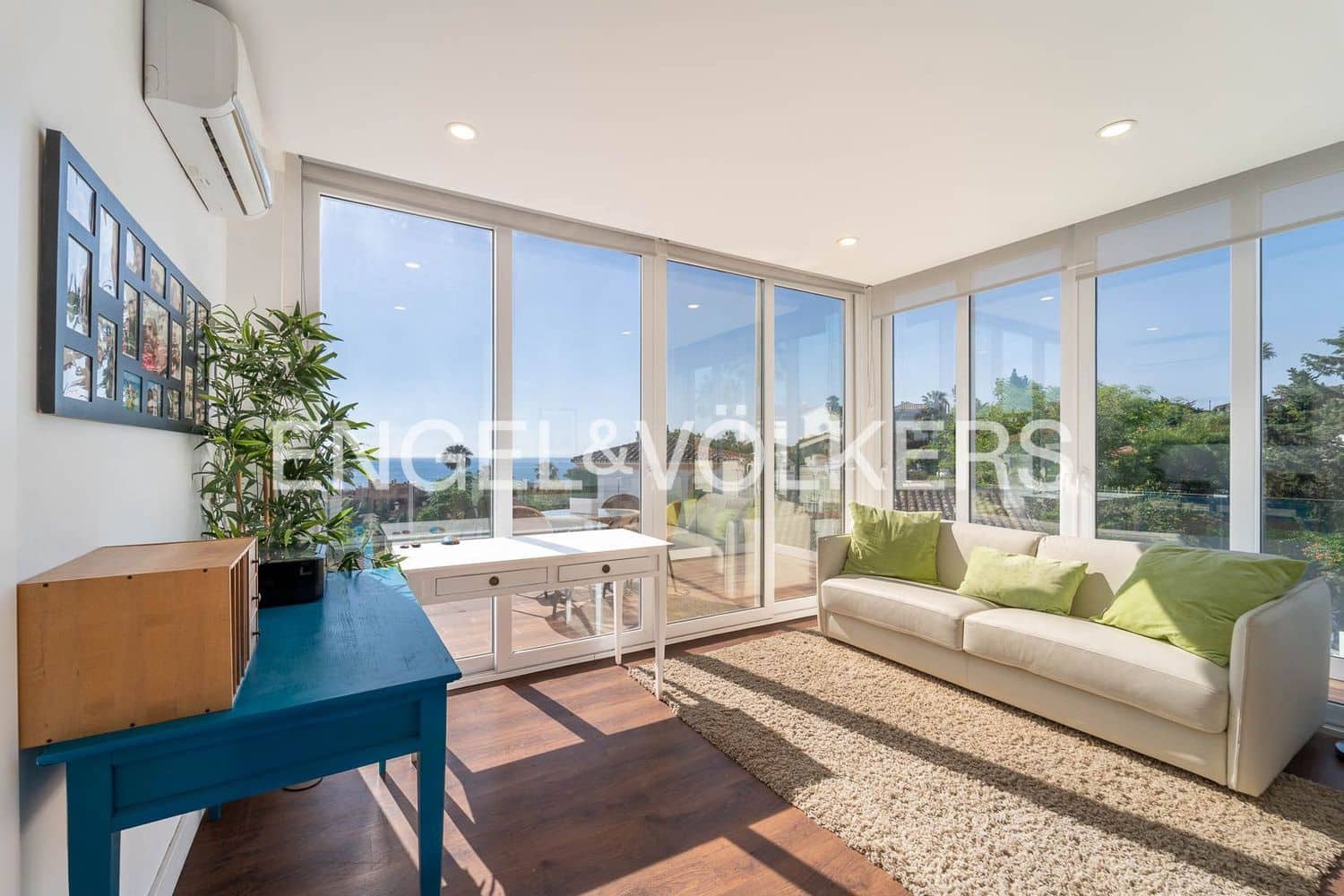 6 bedroom Villa for sale in Buenas Noches with pool garage - € 1,750,000 (Ref: 9733566)