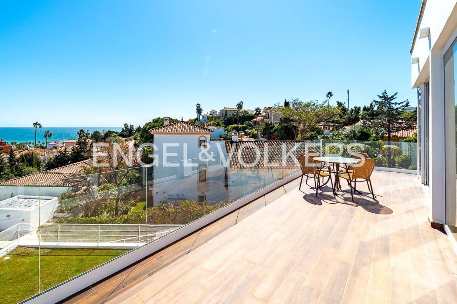 6 bedroom Villa for sale in Buenas Noches with pool garage - € 1,750,000 (Ref: 9733566)