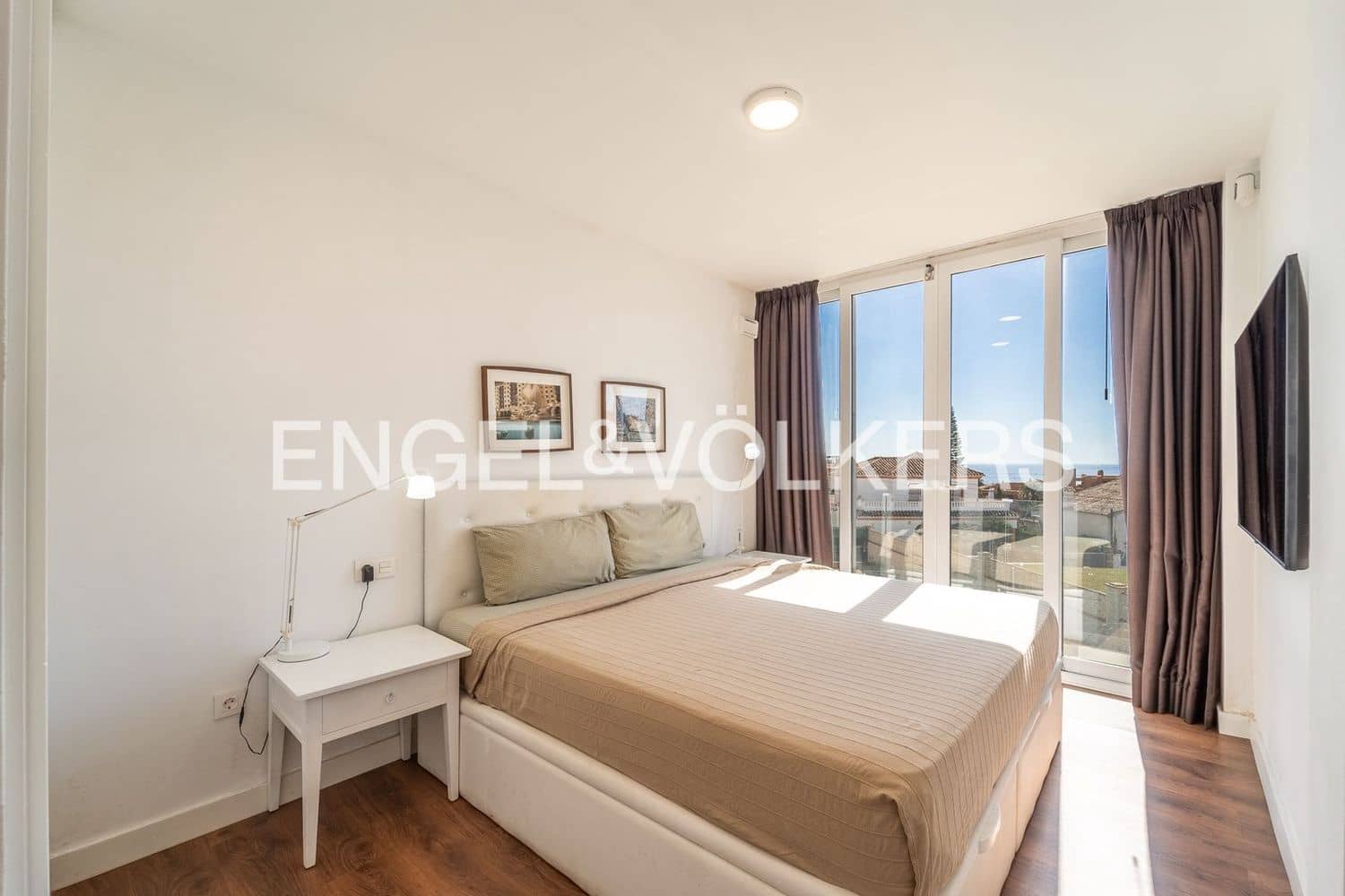 6 bedroom Villa for sale in Buenas Noches with pool garage - € 1,750,000 (Ref: 9733566)