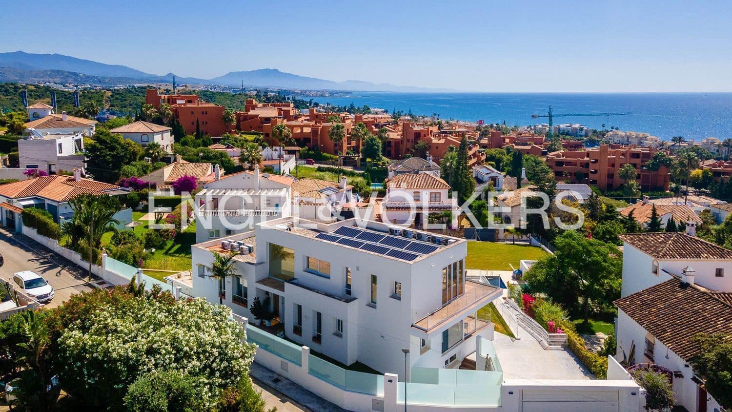 6 bedroom Villa for sale in Buenas Noches with pool garage - € 1,750,000 (Ref: 9733566)
