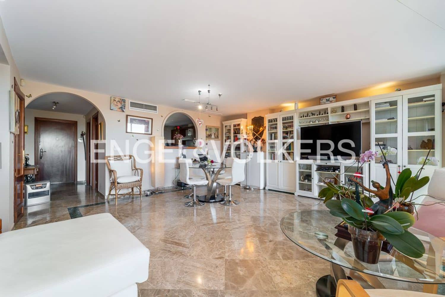 Casa de 3 habitaciones en Estepona en venta con piscina garaje - 470.000 € (Ref: 9733567)