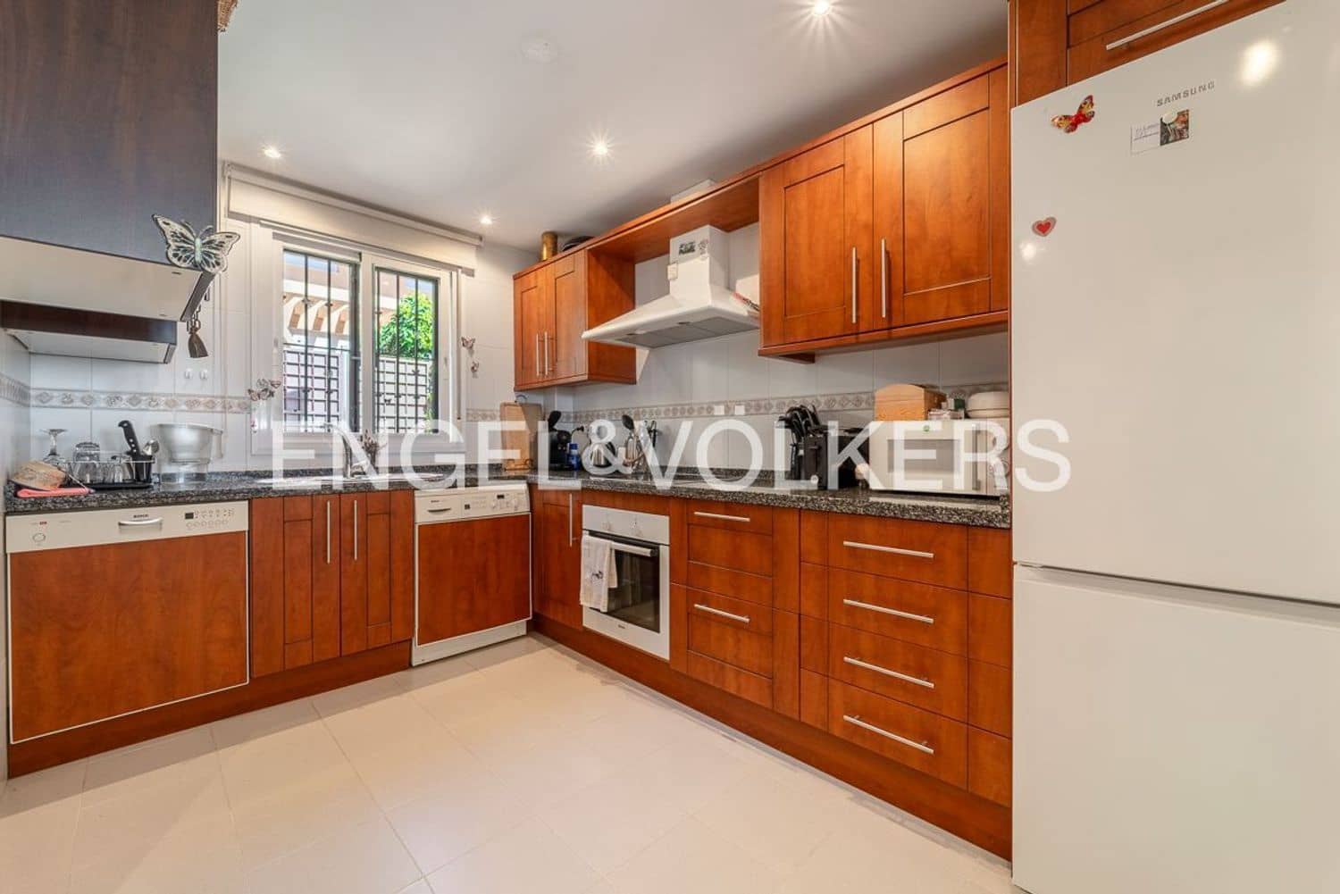 Casa de 3 habitaciones en Estepona en venta con piscina garaje - 470.000 € (Ref: 9733567)