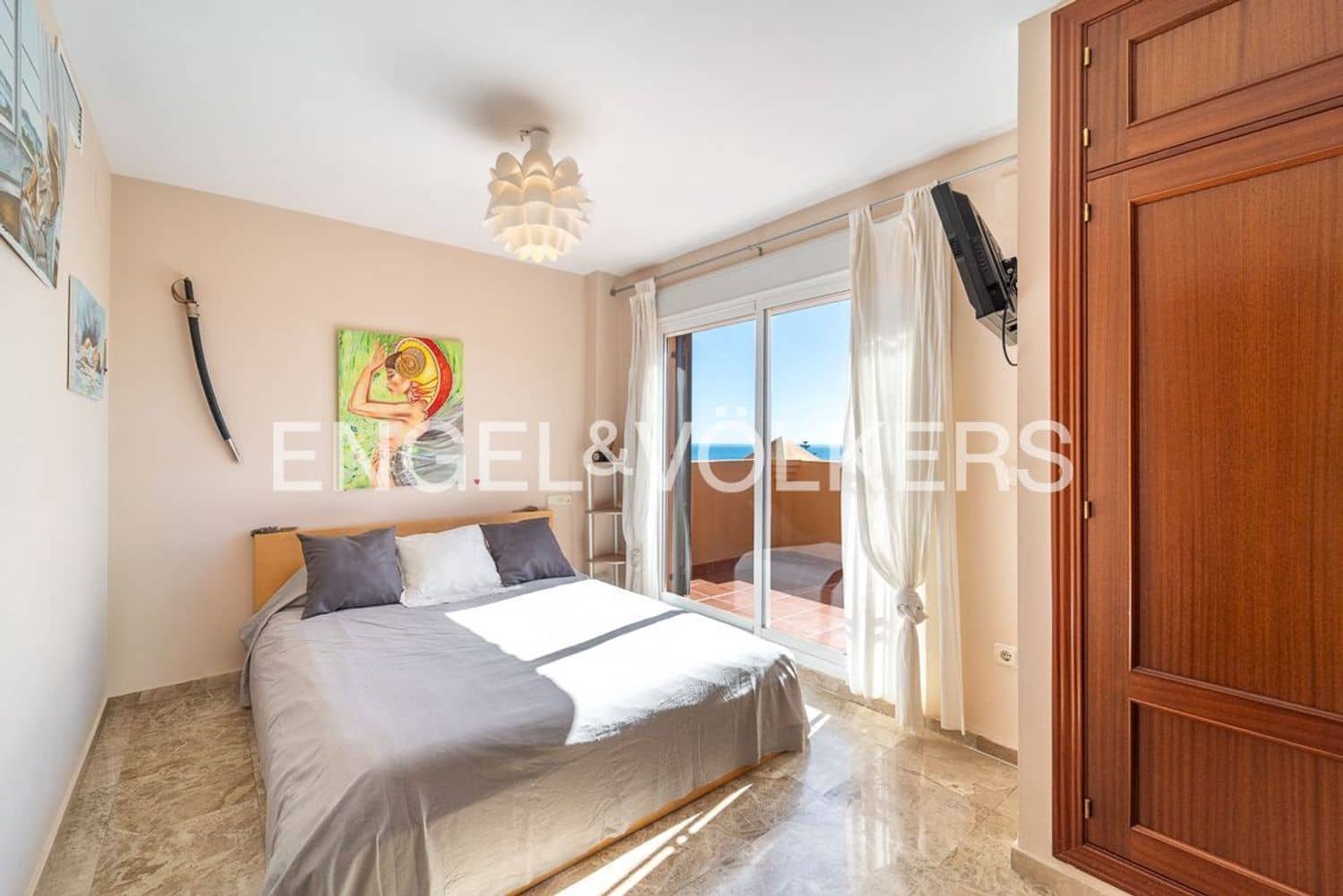 Casa de 3 habitaciones en Estepona en venta con piscina garaje - 470.000 € (Ref: 9733567)