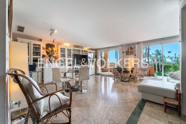 Casa de 3 habitaciones en Buenas Noches, Estepona en venta con piscina garaje - 470.000 € (Ref: 9733567)