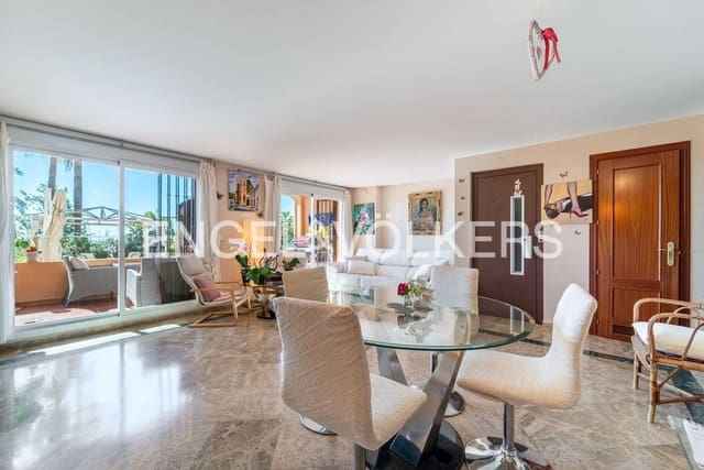 Casa de 3 habitaciones en Buenas Noches, Estepona en venta con piscina garaje - 470.000 € (Ref: 9733567)