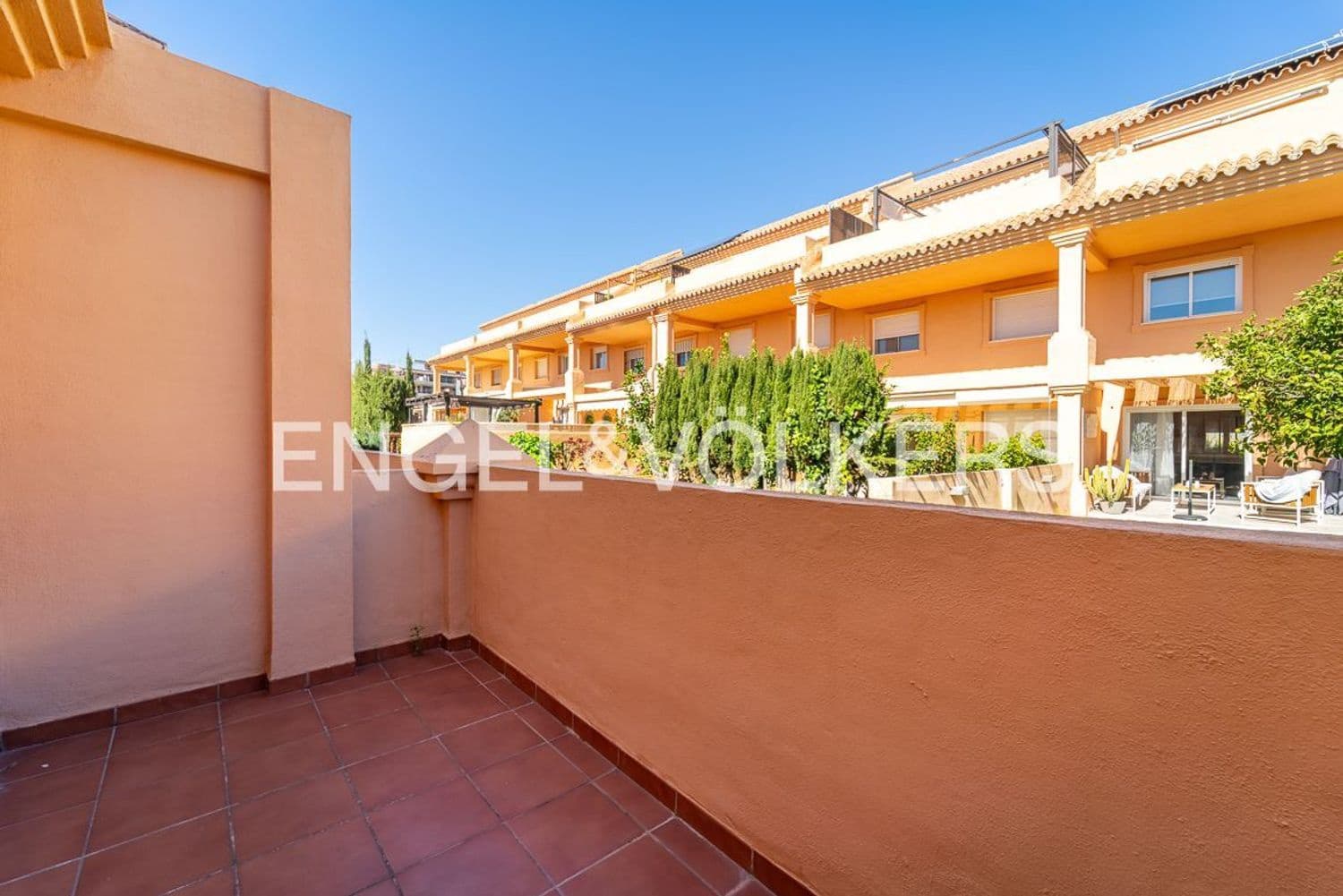 Casa de 3 habitaciones en Estepona en venta con piscina garaje - 470.000 € (Ref: 9733567)