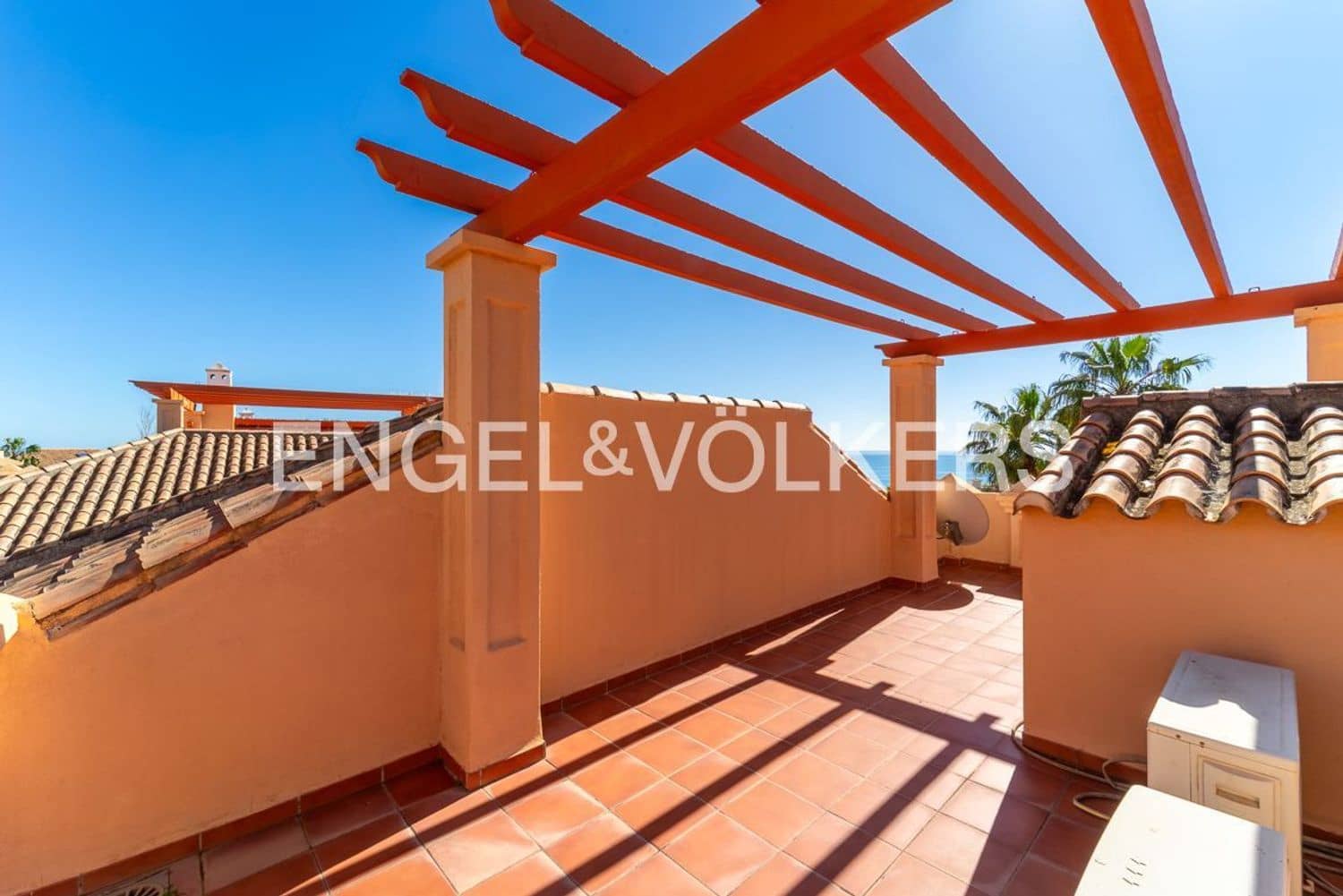 Casa de 3 habitaciones en Estepona en venta con piscina garaje - 470.000 € (Ref: 9733567)