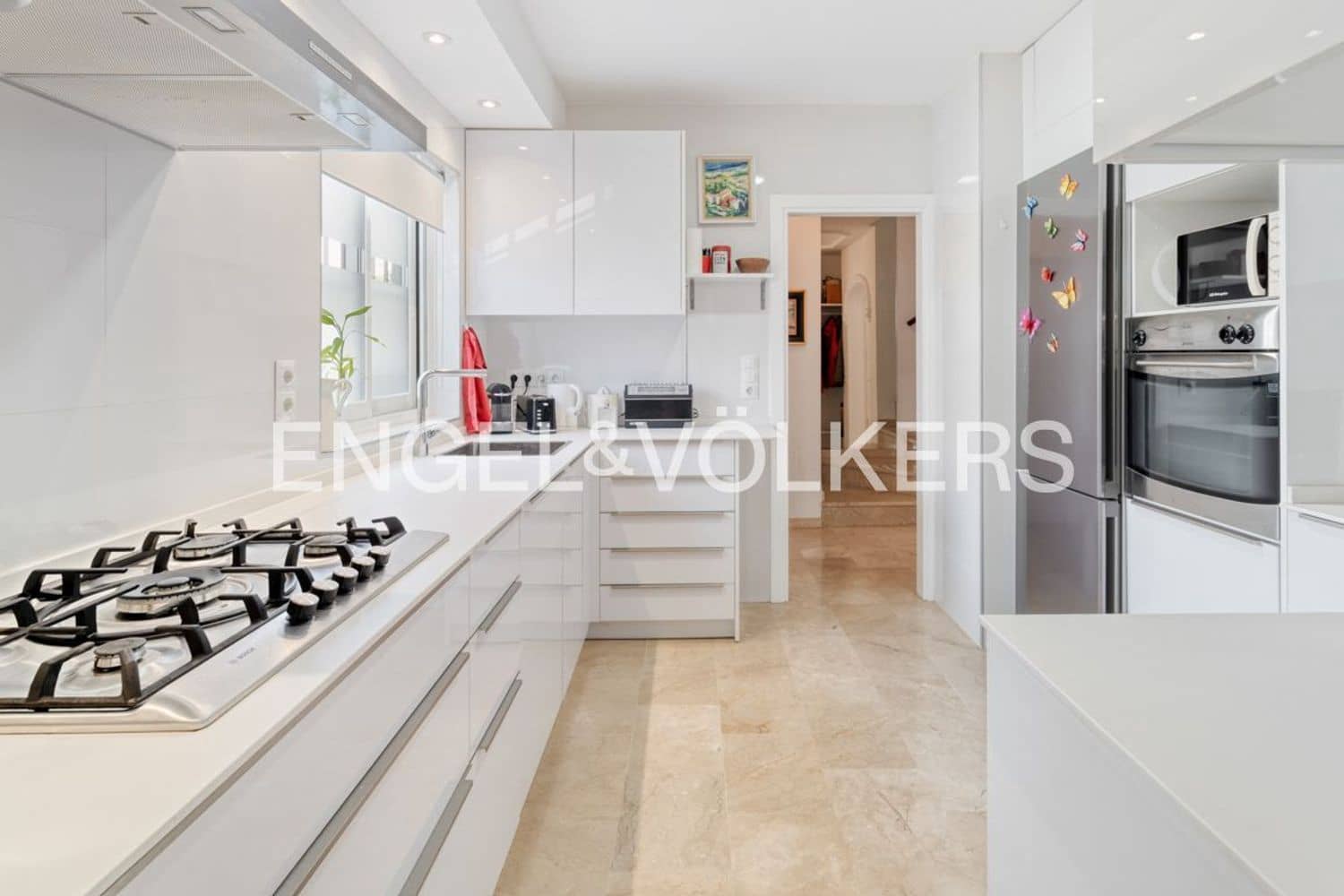 4 soverom Hus til salgs i Estepona med garasje - € 768 000 (Ref: 9747485)