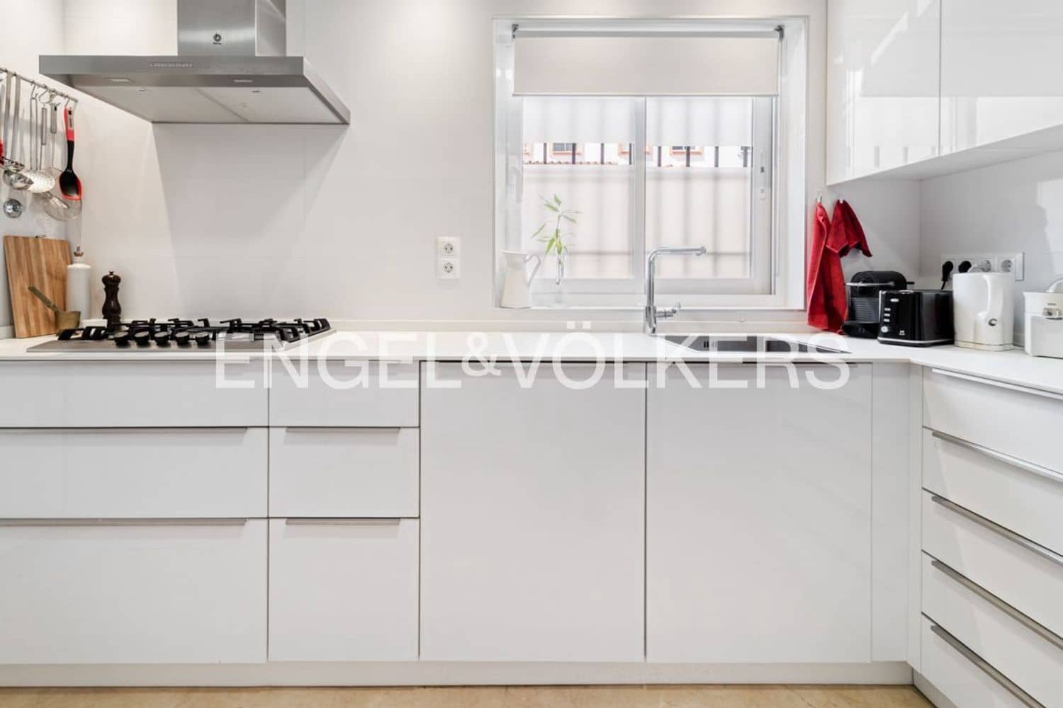 4 soverom Hus til salgs i Estepona med garasje - € 768 000 (Ref: 9747485)