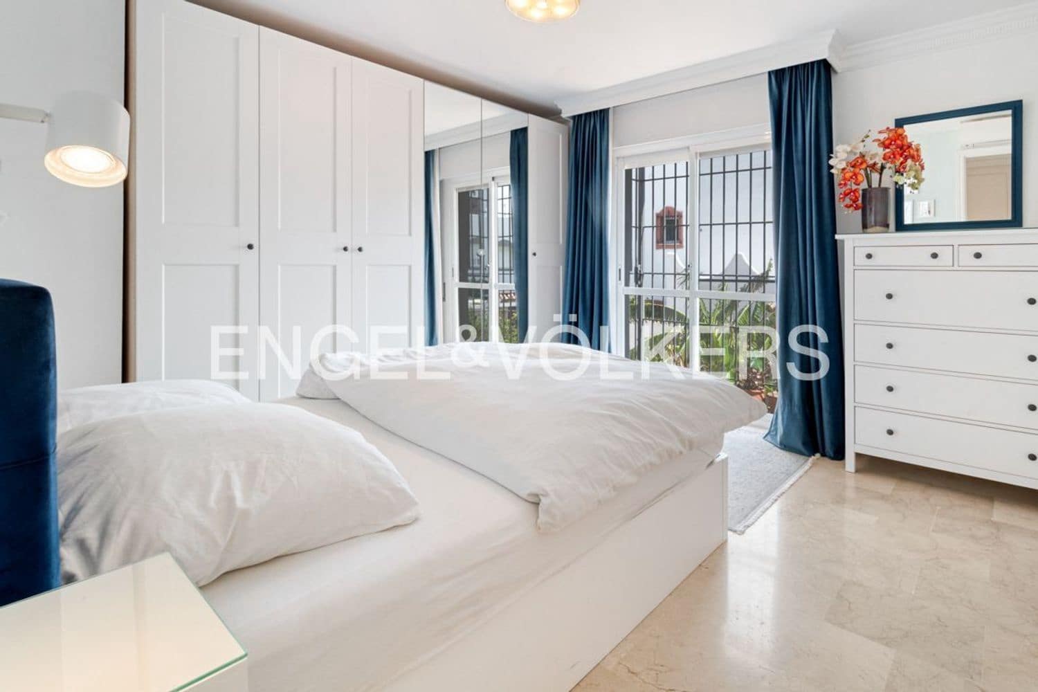 4 soverom Hus til salgs i Estepona med garasje - € 768 000 (Ref: 9747485)