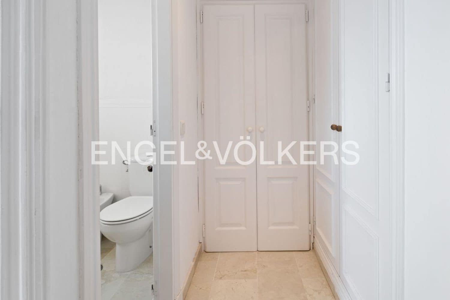 4 soverom Hus til salgs i Estepona med garasje - € 768 000 (Ref: 9747485)