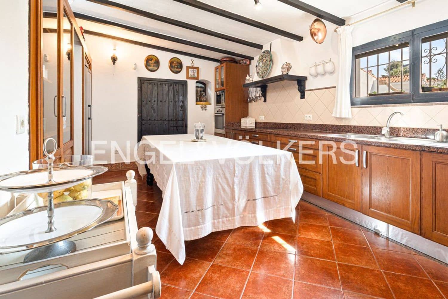 4 bedroom Villa for sale in Atalaya-Isdabe with pool garage - € 1,295,000 (Ref: 9747486)