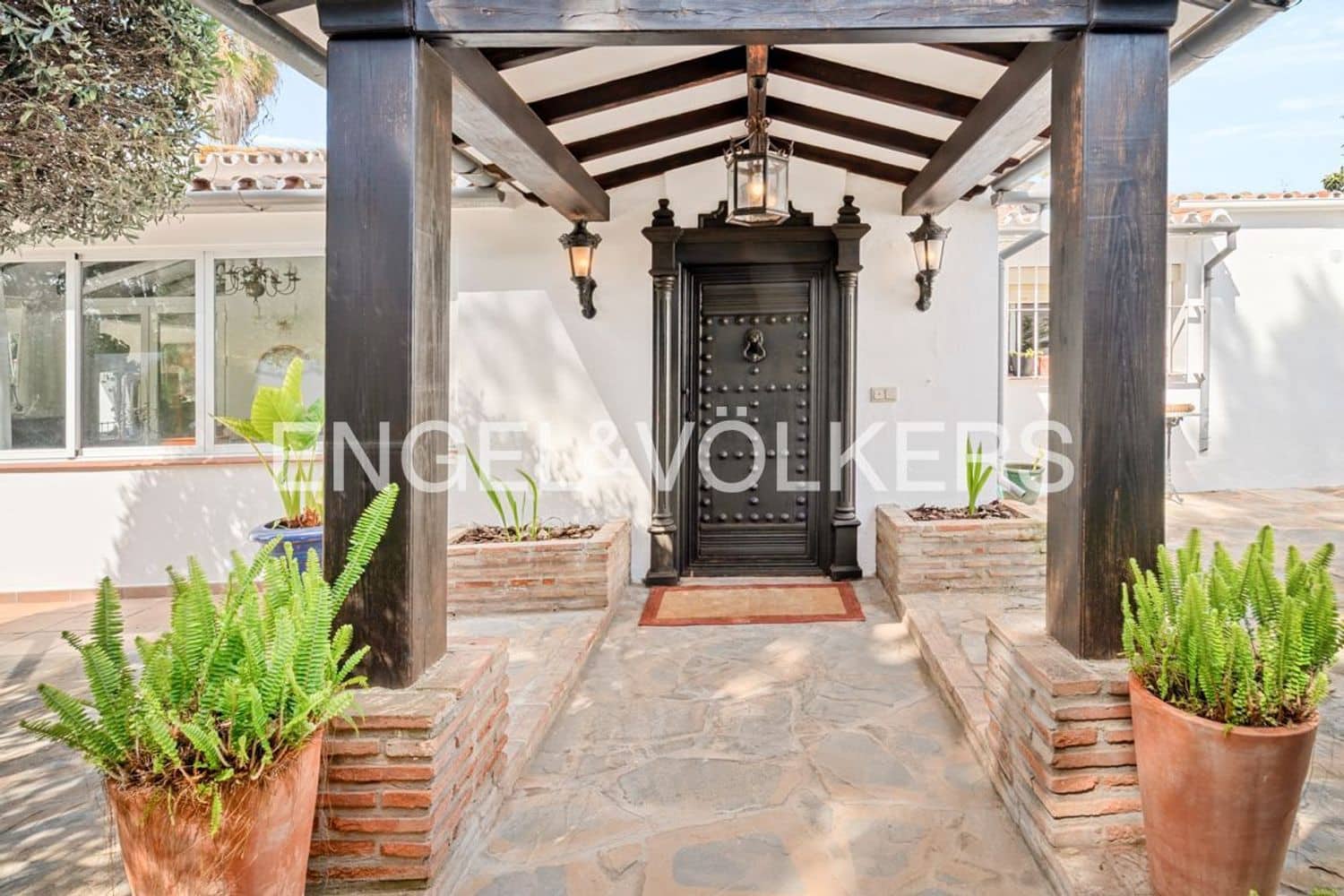 4 bedroom Villa for sale in Atalaya-Isdabe with pool garage - € 1,295,000 (Ref: 9747486)