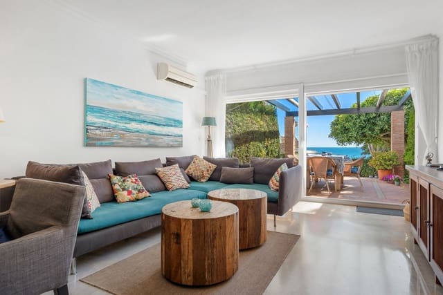 3 soveværelse Byhus til salg i Guadalobón, Estepona med swimmingpool garage - € 619.000 (Ref: 9747487)