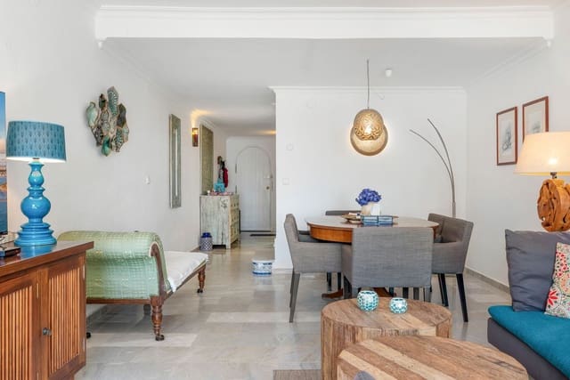 3 soveværelse Byhus til salg i Guadalobón, Estepona med swimmingpool garage - € 619.000 (Ref: 9747487)