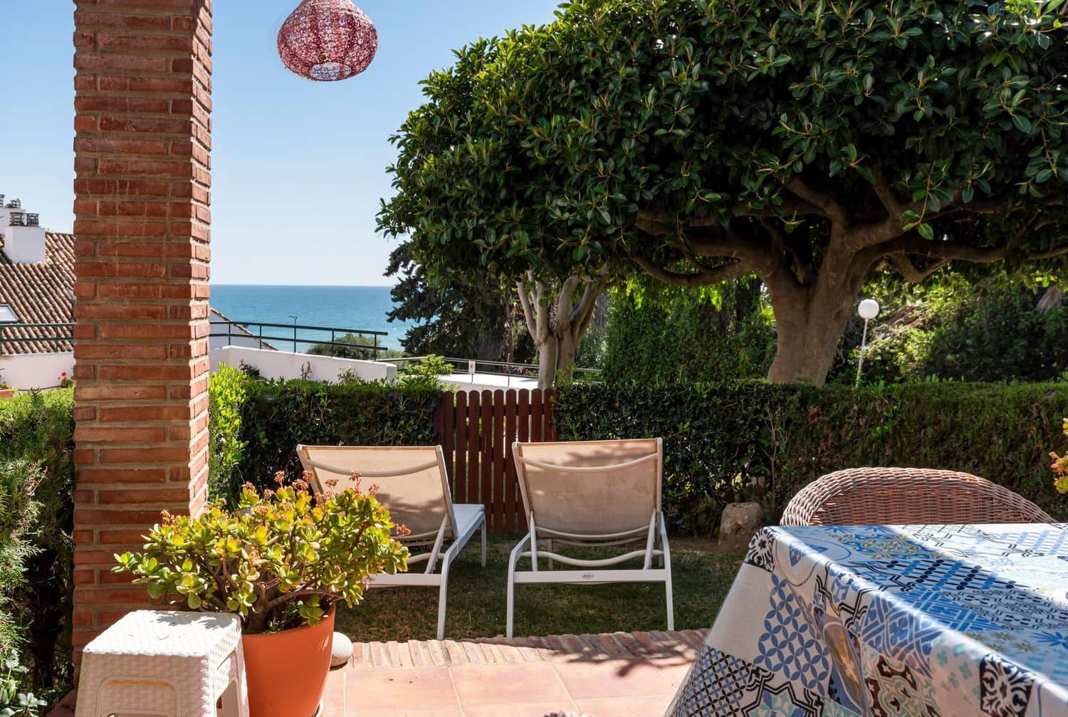 3 soveværelse Byhus til salg i Estepona med swimmingpool garage - € 619.000 (Ref: 9747487)