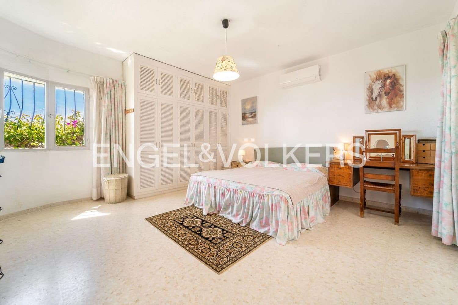 8 soveværelse Villa til salg i Estepona med swimmingpool garage - € 795.000 (Ref: 9747488)