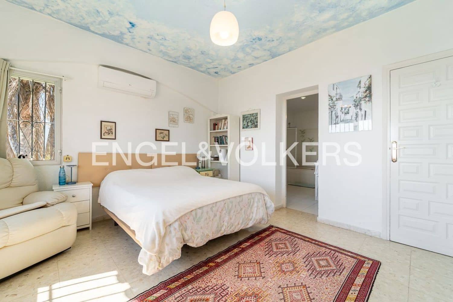 8 soveværelse Villa til salg i Estepona med swimmingpool garage - € 795.000 (Ref: 9747488)