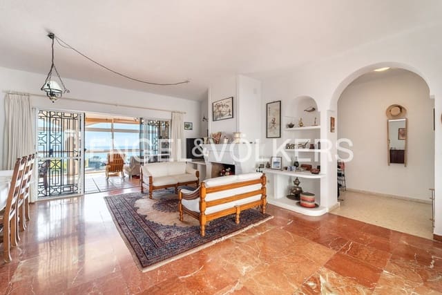 8 soveværelse Villa til salg i Buenas Noches, Estepona med swimmingpool garage - € 795.000 (Ref: 9747488)