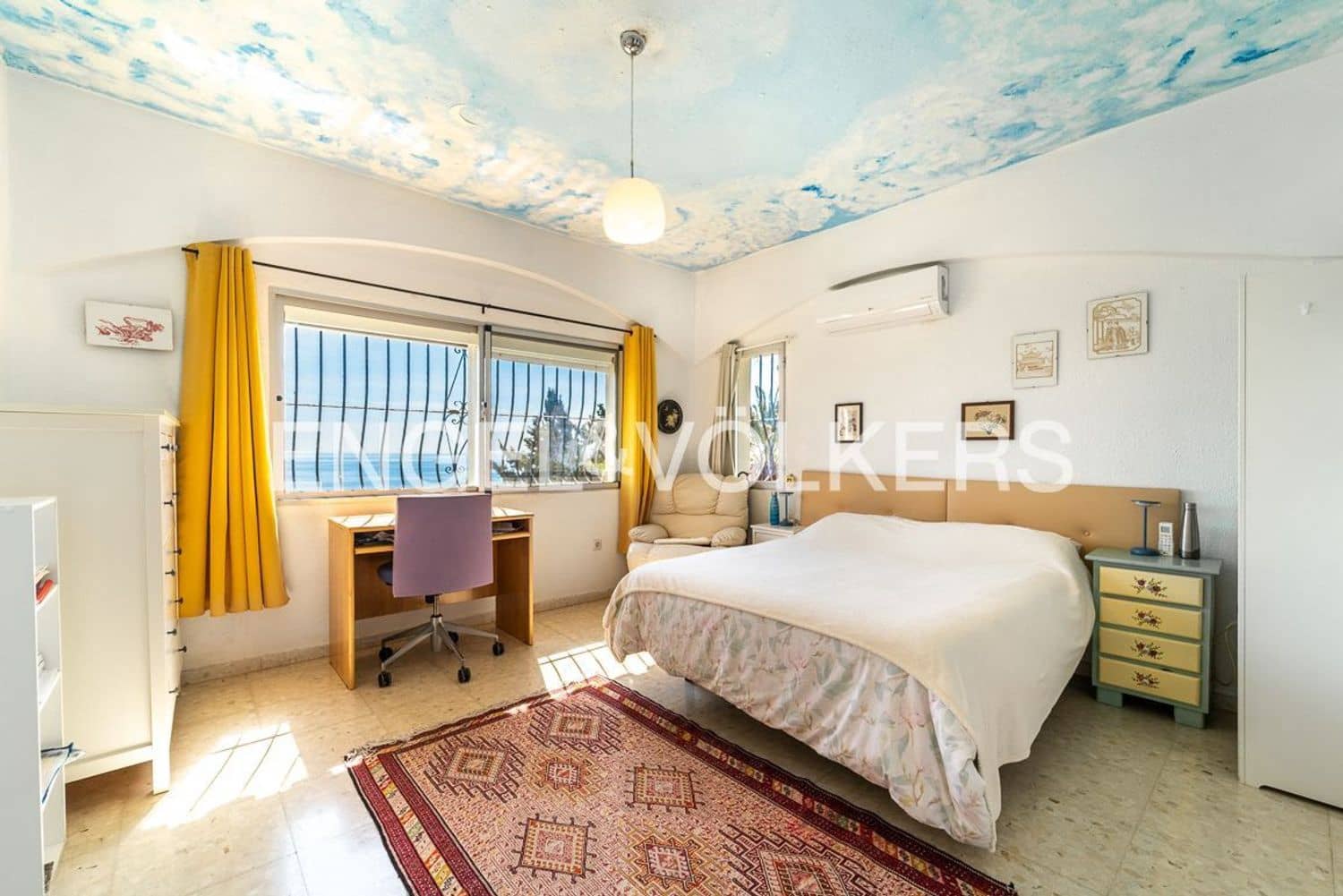 8 soveværelse Villa til salg i Estepona med swimmingpool garage - € 795.000 (Ref: 9747488)