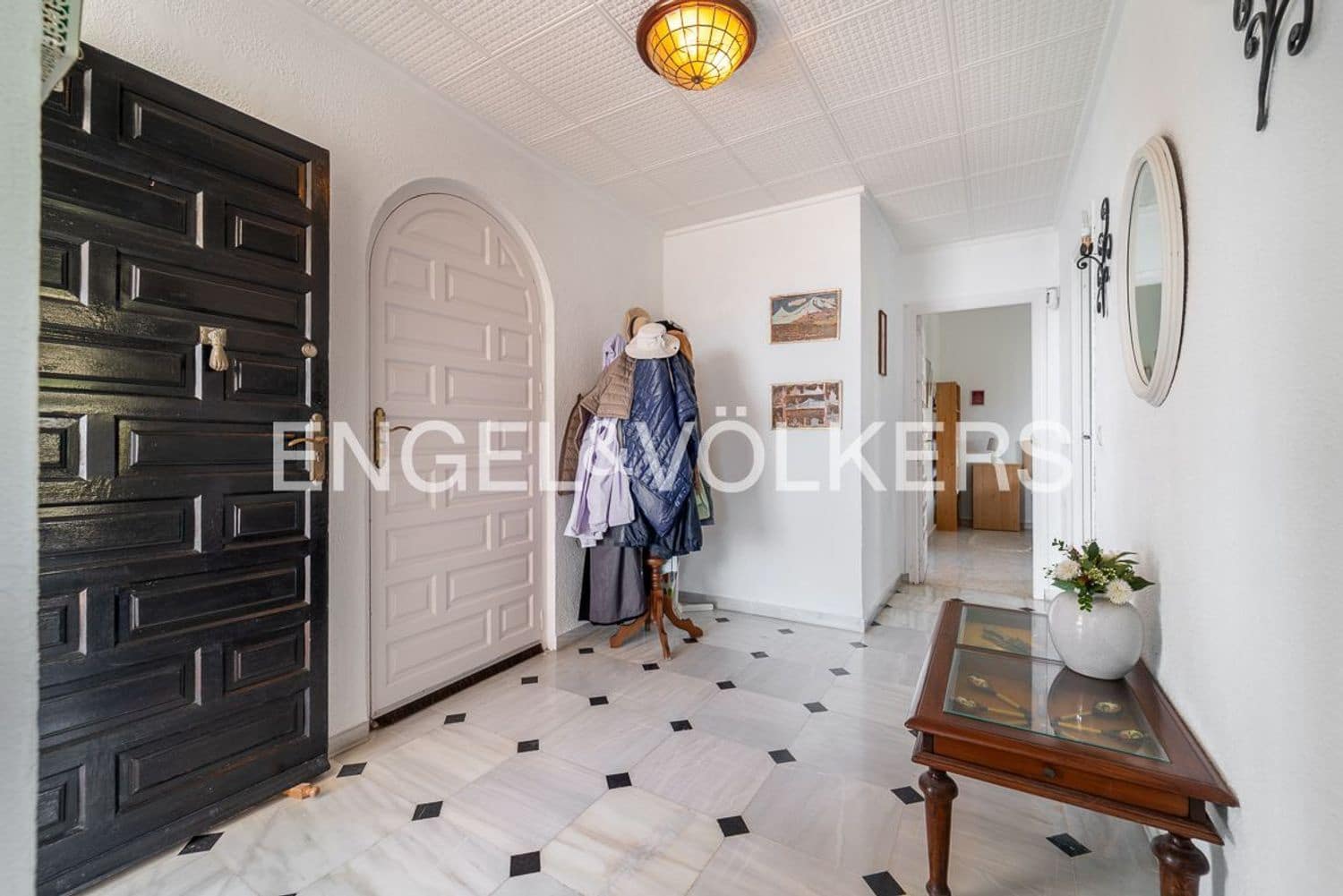 8 soveværelse Villa til salg i Estepona med swimmingpool garage - € 795.000 (Ref: 9747488)