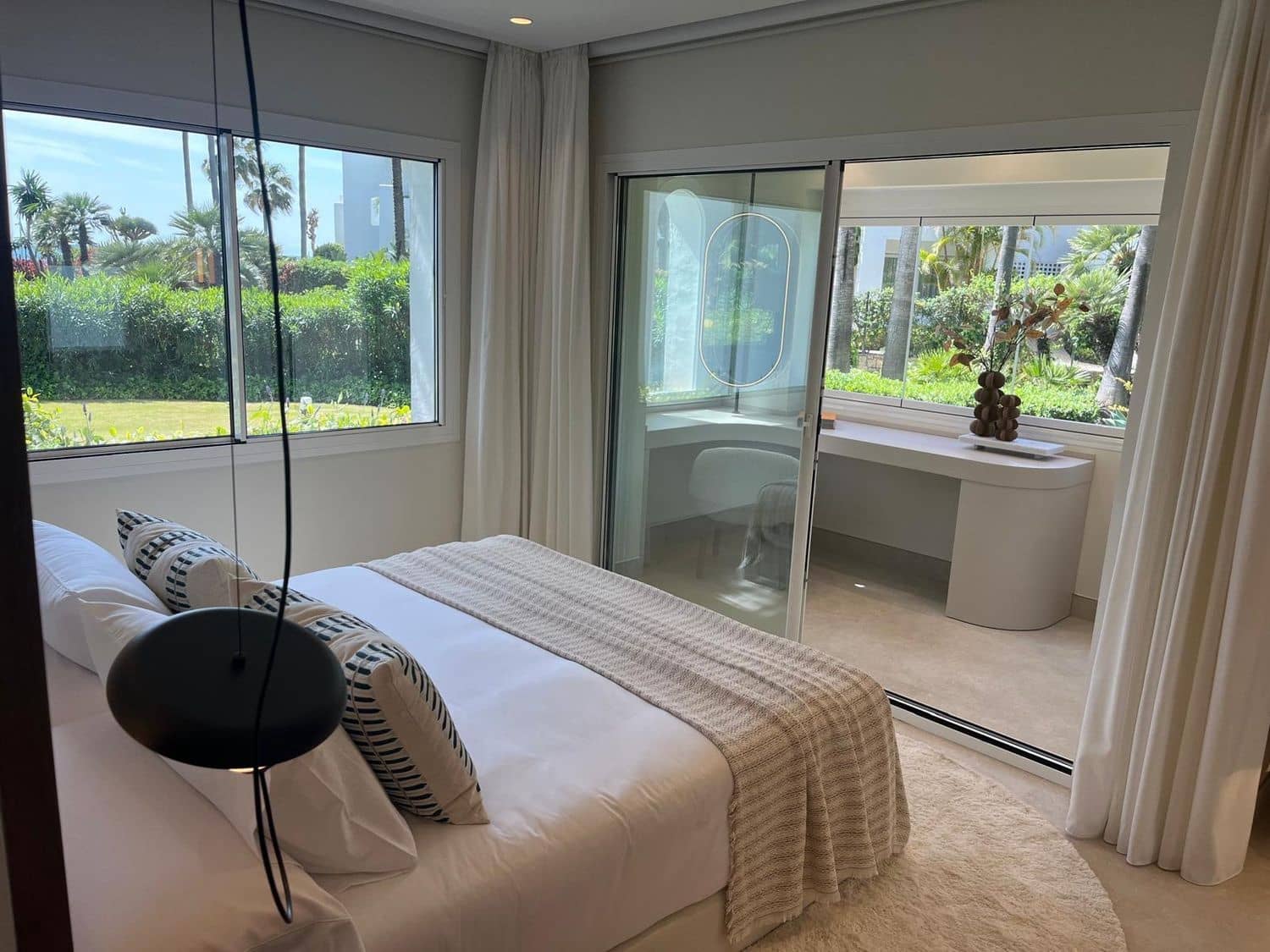 3 bedroom Apartment for sale in Costalita with pool garage - € 1,495,000 (Ref: 9751504)