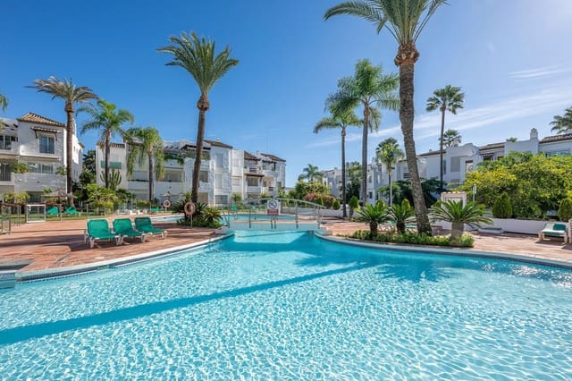 3 quarto Apartamento para venda em Costalita, Estepona com piscina garagem - 1 495 000 € (Ref: 9751504)