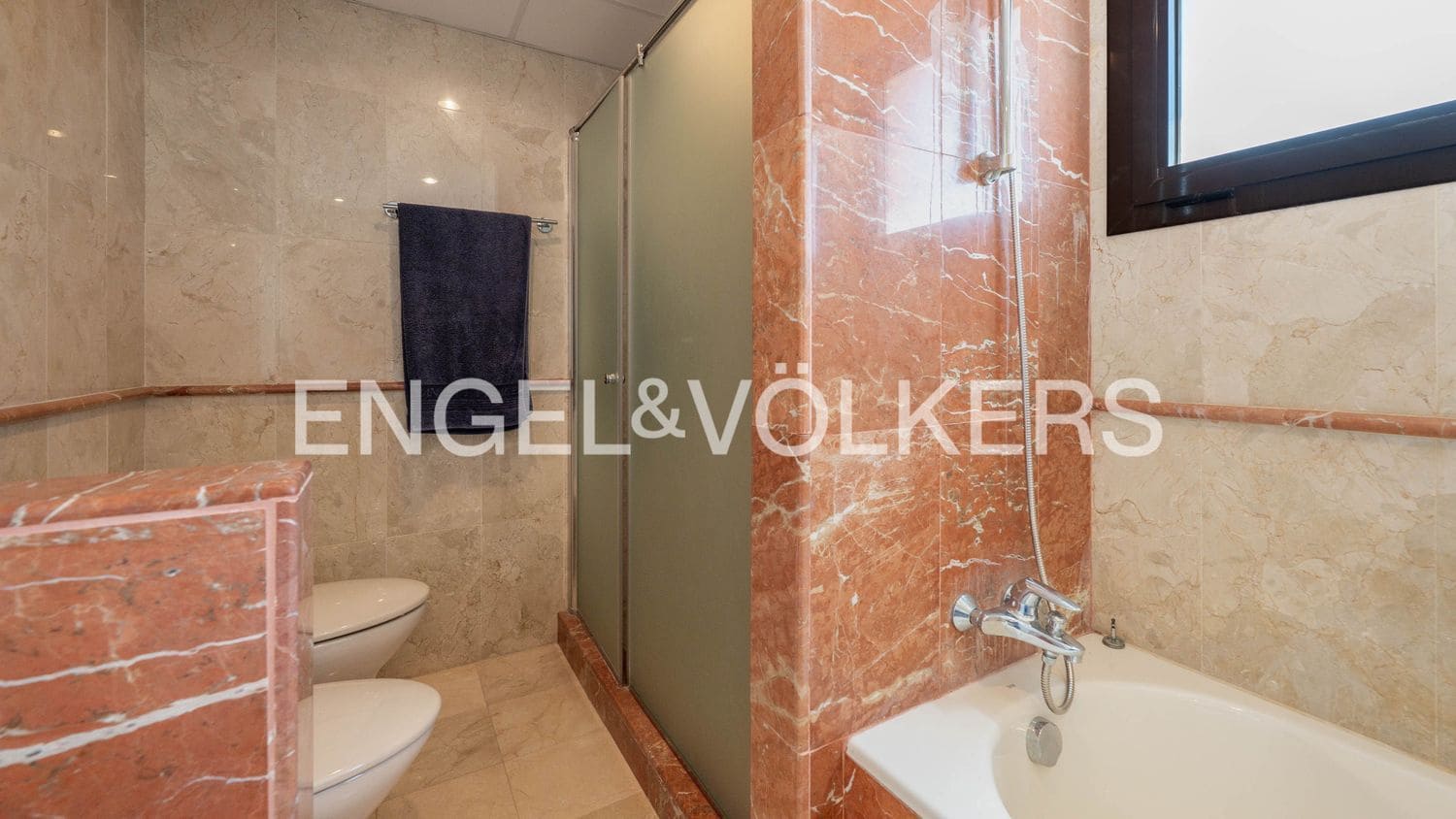 3 bedroom Apartment for sale in New Golden Mile with pool garage - € 785,000 (Ref: 9751505)