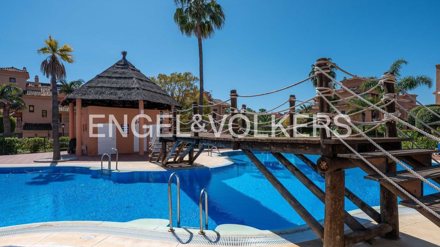 3 bedroom Apartment for sale in New Golden Mile with pool garage - € 785,000 (Ref: 9751505)