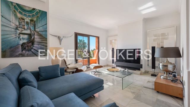 3 sovrum Lägenhet till salu i Atalaya-Isdabe, Estepona med pool garage - 785 000 € (Ref: 9751505)