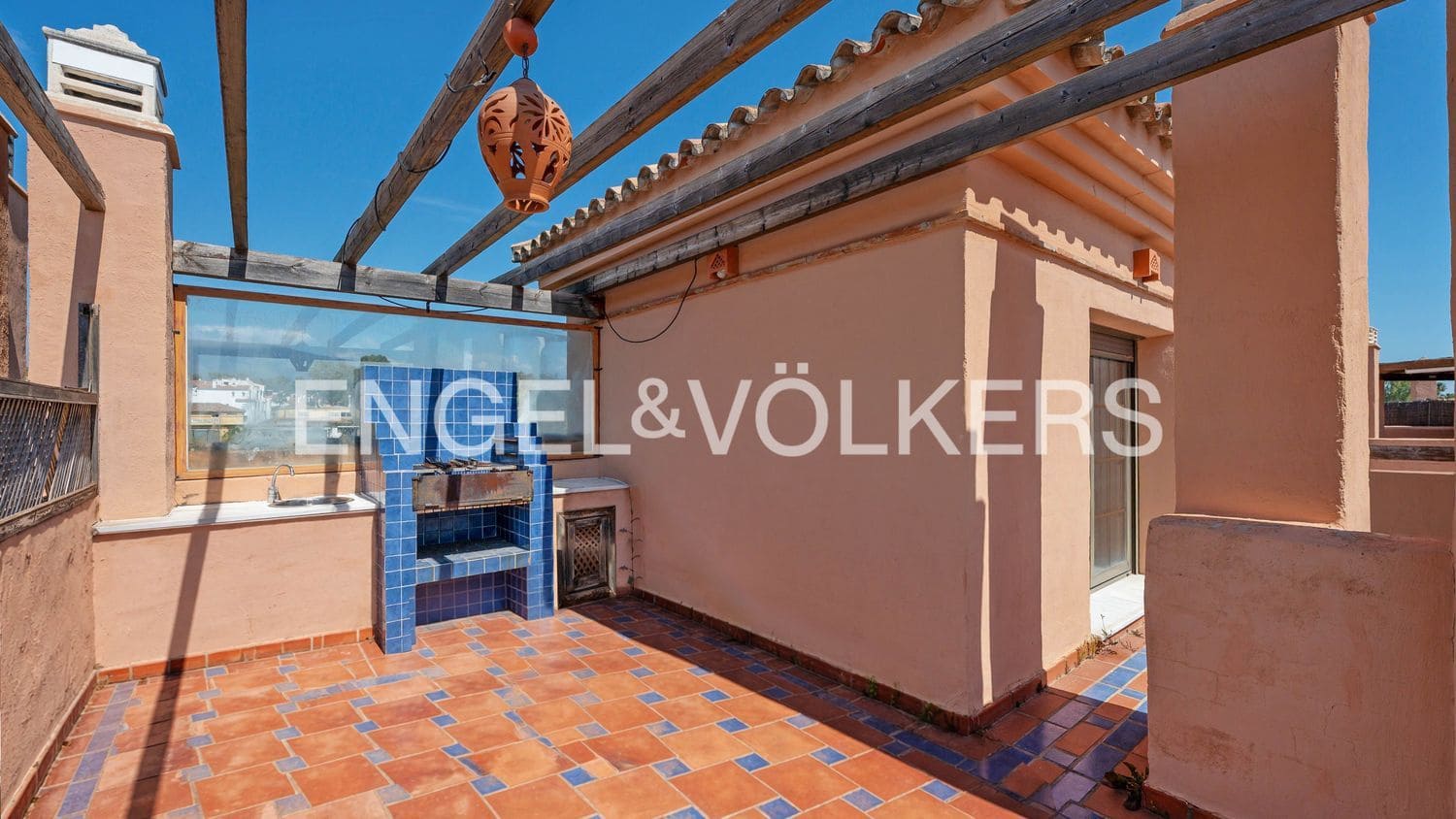 3 bedroom Apartment for sale in New Golden Mile with pool garage - € 785,000 (Ref: 9751505)