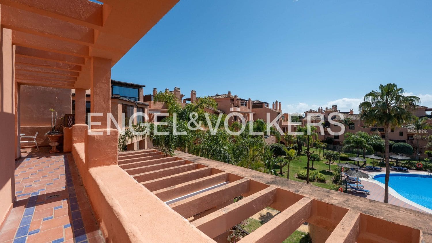 3 bedroom Apartment for sale in New Golden Mile with pool garage - € 785,000 (Ref: 9751505)