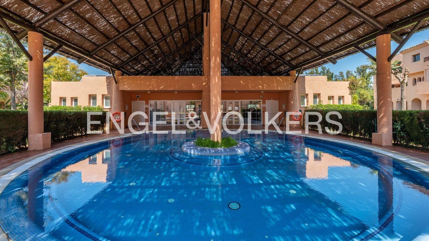 3 bedroom Apartment for sale in New Golden Mile with pool garage - € 785,000 (Ref: 9751505)