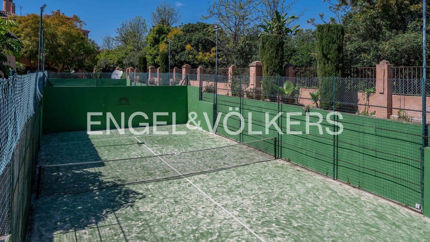 3 bedroom Apartment for sale in New Golden Mile with pool garage - € 785,000 (Ref: 9751505)