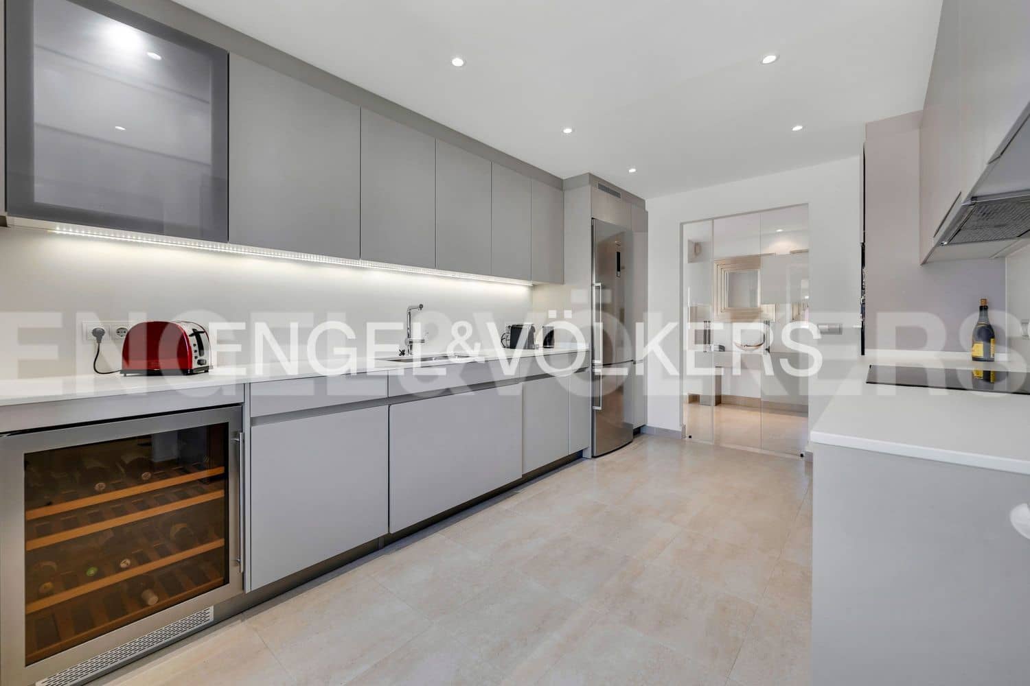 3 camera da letto Appartamento in vendita in Costalita con piscina garage - 3.100.000 € (Rif: 9755102)