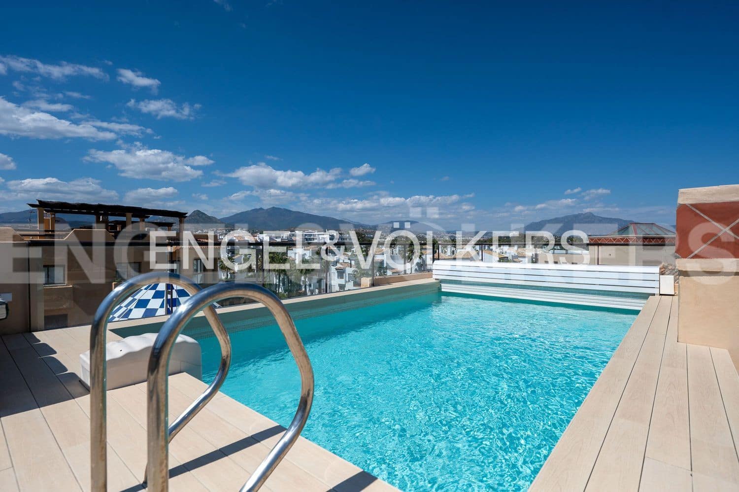 3 camera da letto Appartamento in vendita in Costalita con piscina garage - 3.100.000 € (Rif: 9755102)