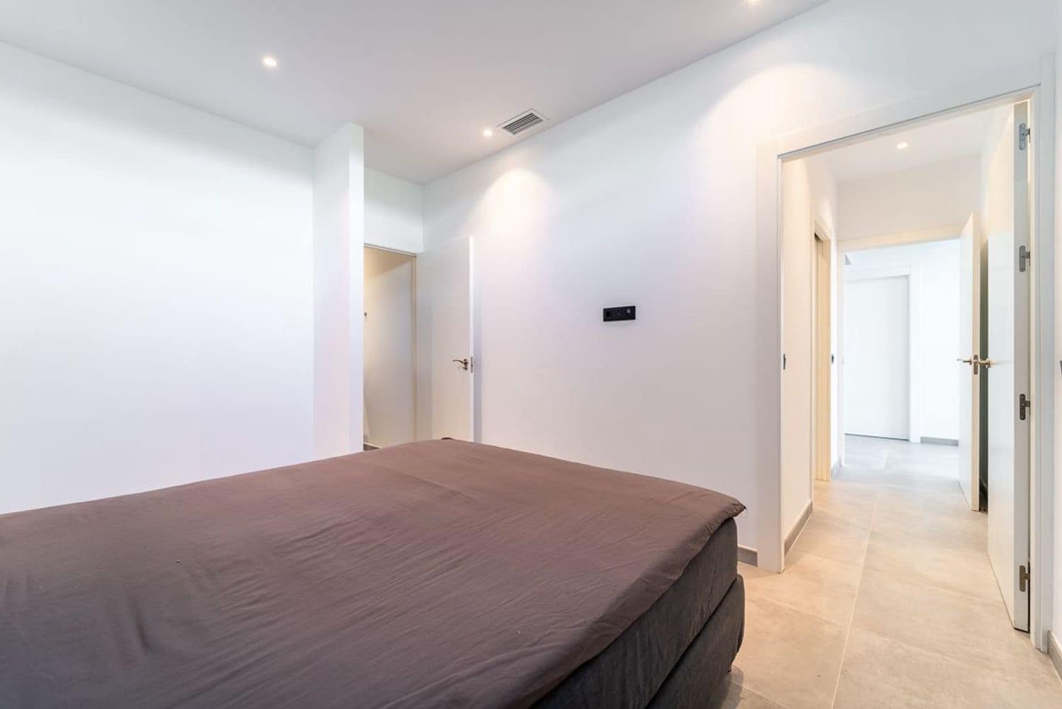 3 soveværelse Villa til salg i Estepona med swimmingpool garage - € 1.400.000 (Ref: 9755103)