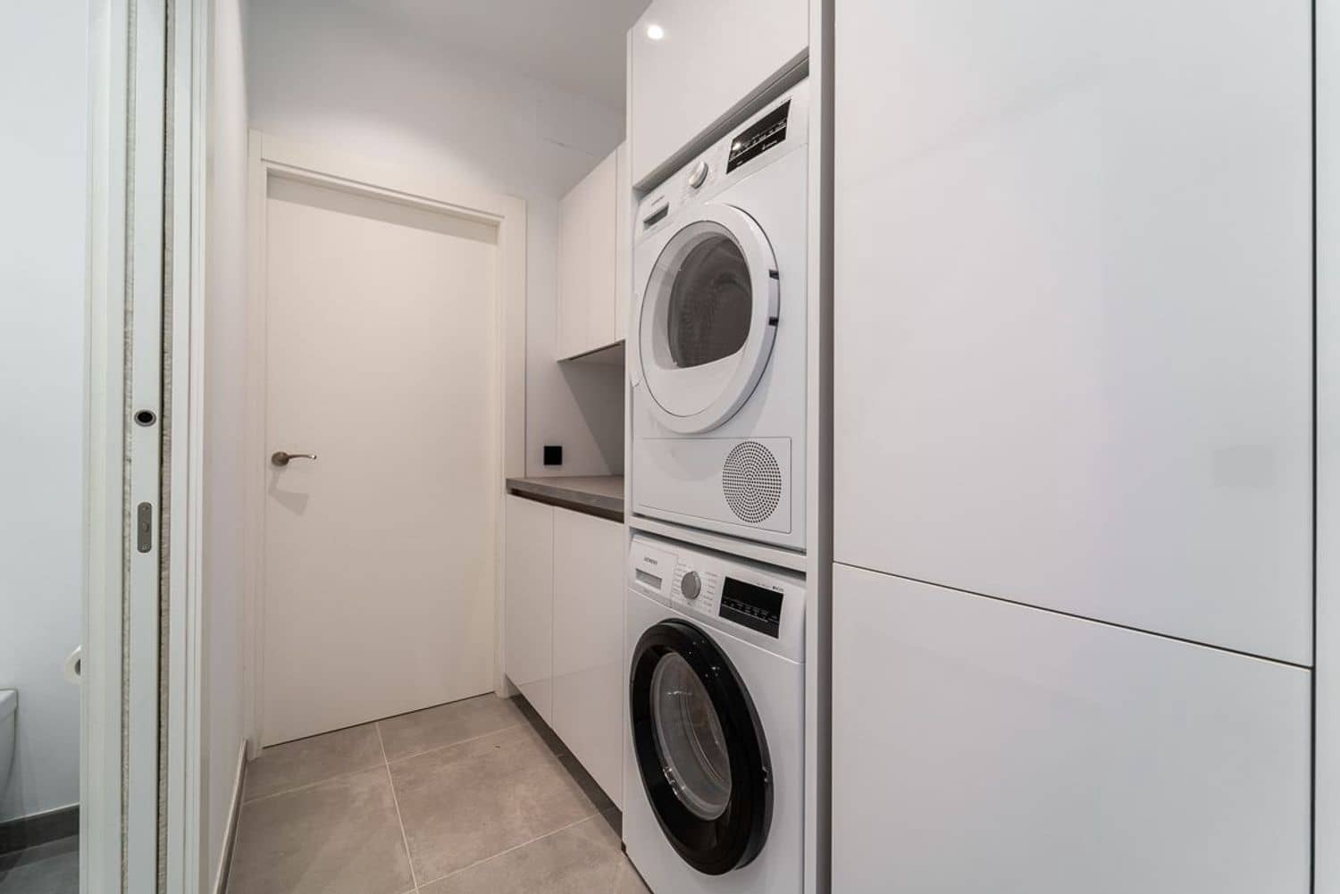 3 soveværelse Villa til salg i Estepona med swimmingpool garage - € 1.400.000 (Ref: 9755103)