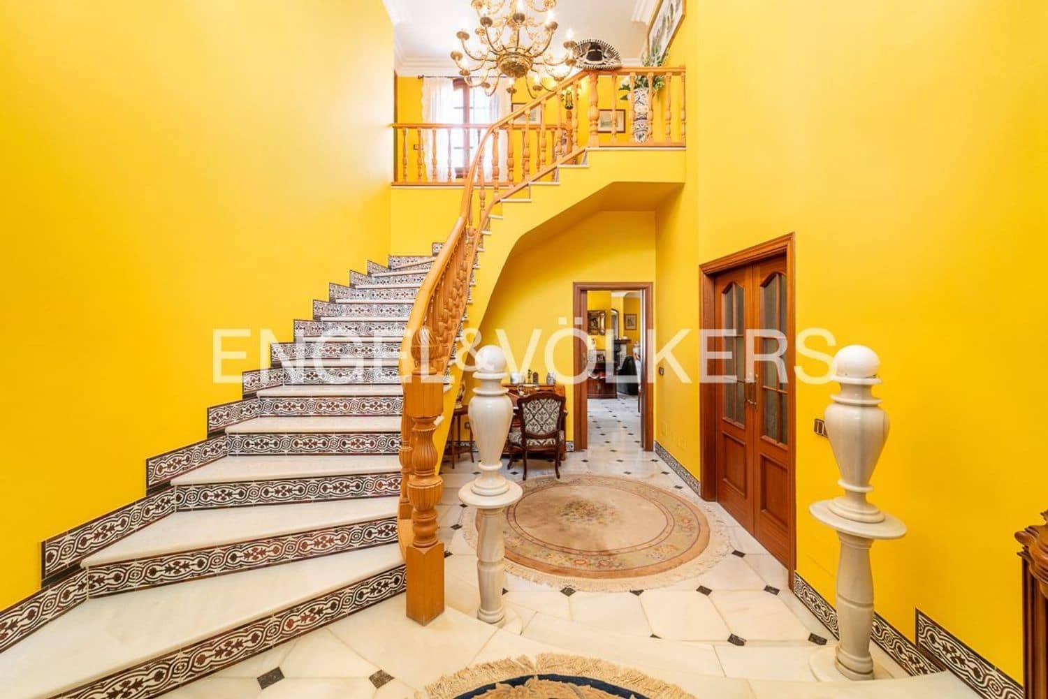 5 sovrum Villa till salu i Estepona med pool garage - 1 850 000 € (Ref: 9755104)