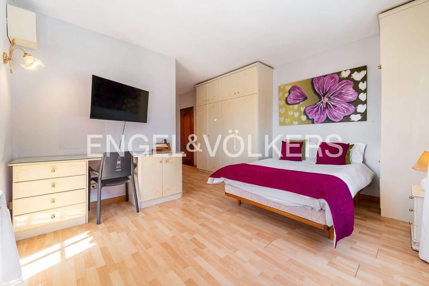 5 sovrum Villa till salu i Estepona med pool garage - 1 850 000 € (Ref: 9755104)