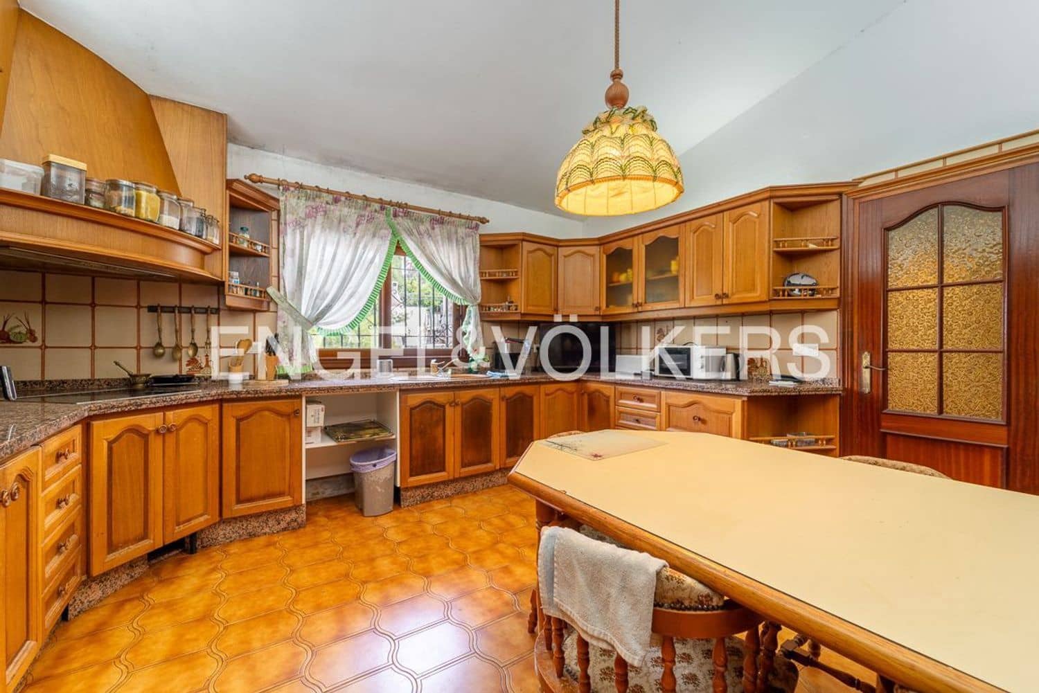 5 sovrum Villa till salu i Estepona med pool garage - 1 850 000 € (Ref: 9755104)