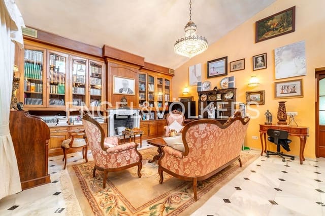 5 sovrum Villa till salu i Guadalobón, Estepona med pool garage - 1 850 000 € (Ref: 9755104)