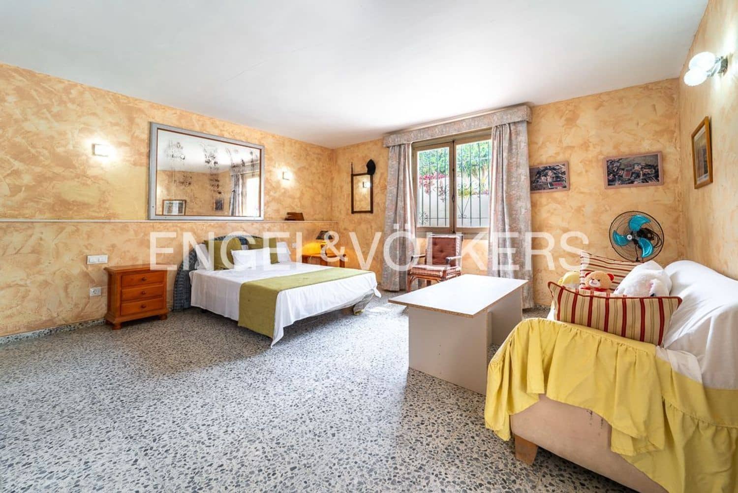 5 sovrum Villa till salu i Estepona med pool garage - 1 850 000 € (Ref: 9755104)