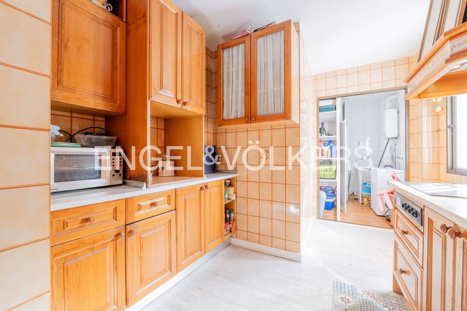 4 chambre Appartement à vendre à Estepona avec garage - 425 000 € (Ref: 9758365)