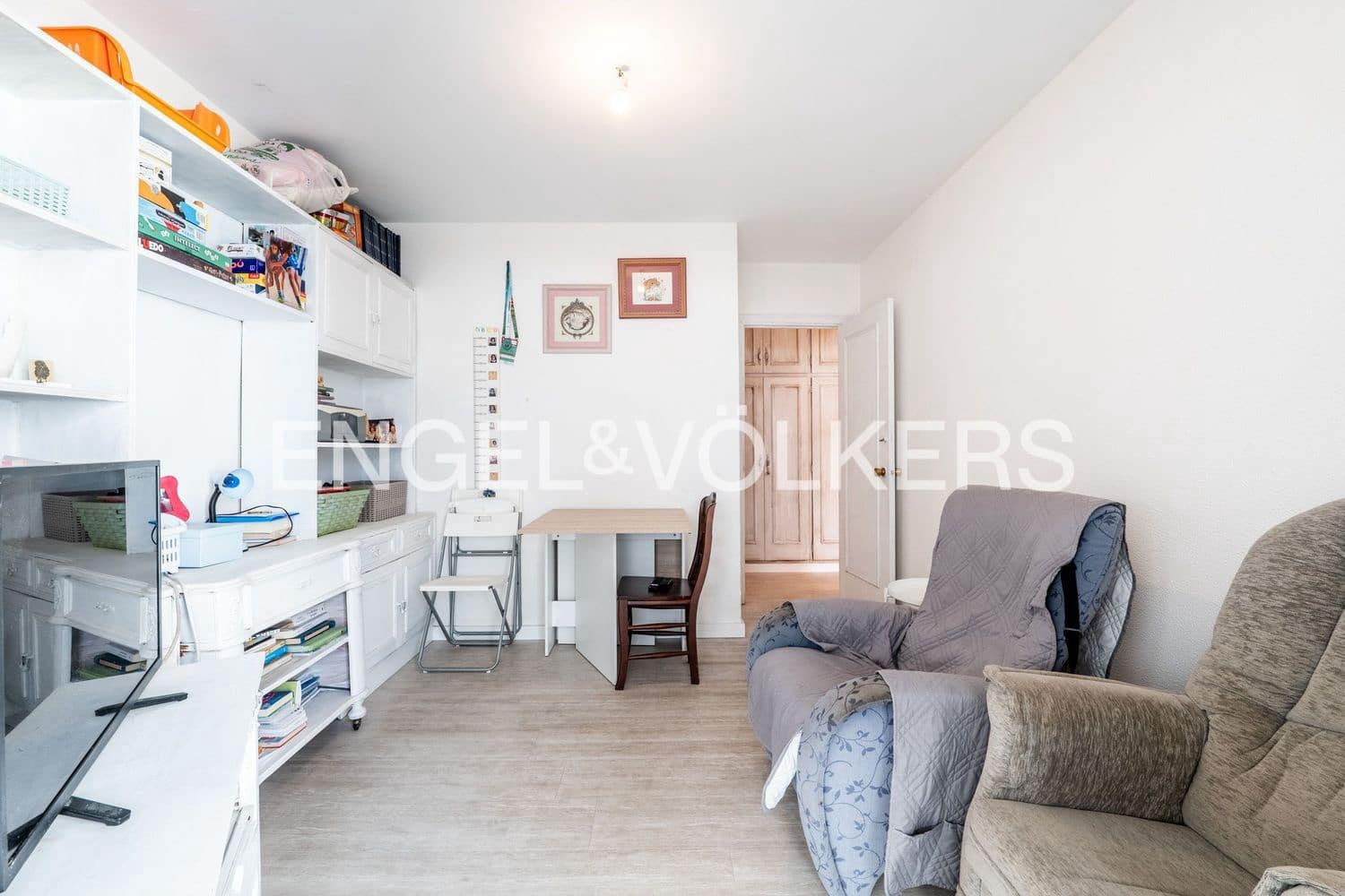 4 chambre Appartement à vendre à Estepona avec garage - 425 000 € (Ref: 9758365)