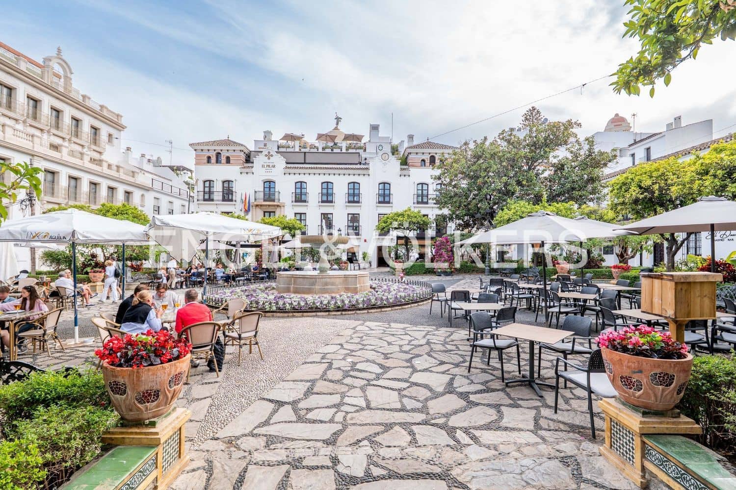 4 chambre Appartement à vendre à Estepona avec garage - 425 000 € (Ref: 9758365)