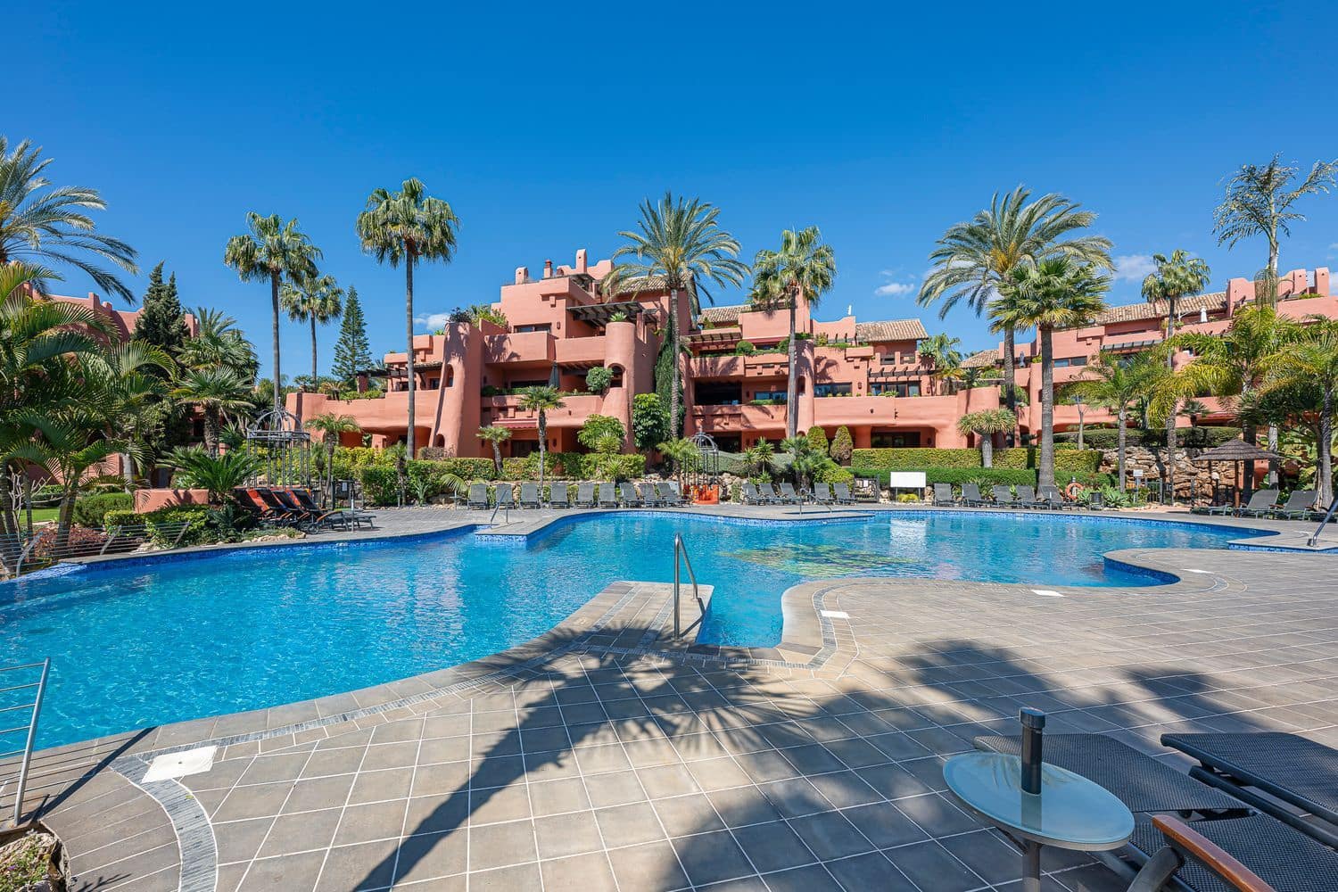 3 camera da letto Appartamento in vendita in New Golden Mile con piscina garage - 4.995.000 € (Rif: 9780008)