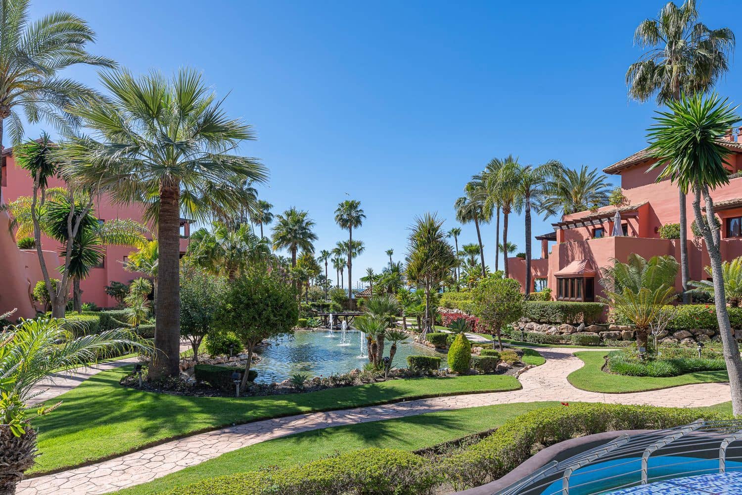 3 camera da letto Appartamento in vendita in New Golden Mile con piscina garage - 4.995.000 € (Rif: 9780008)