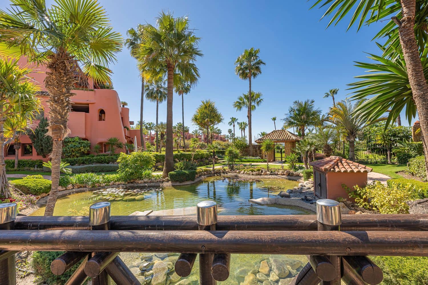 3 camera da letto Appartamento in vendita in New Golden Mile con piscina garage - 4.995.000 € (Rif: 9780008)