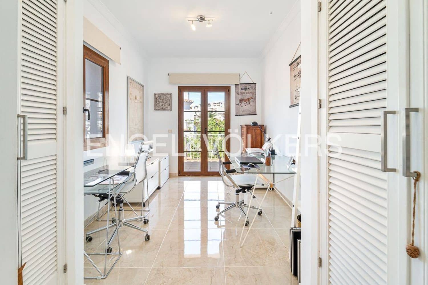 4 slaapkamer Villa te koop in Estepona met zwembad garage - € 1.190.000 (Ref: 9789990)